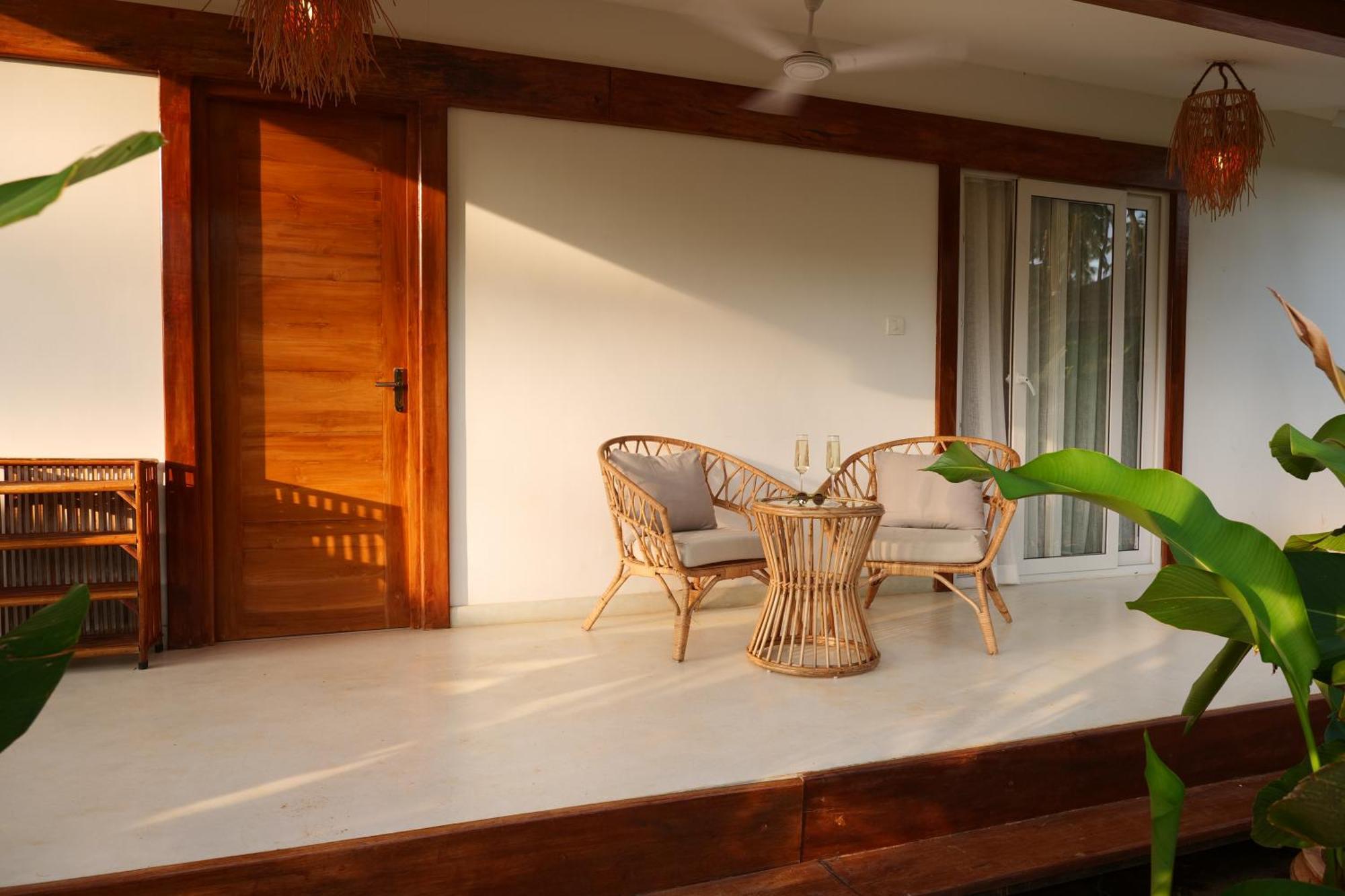 Thalassa Beach Boutique Resort Old Goa Exterior photo