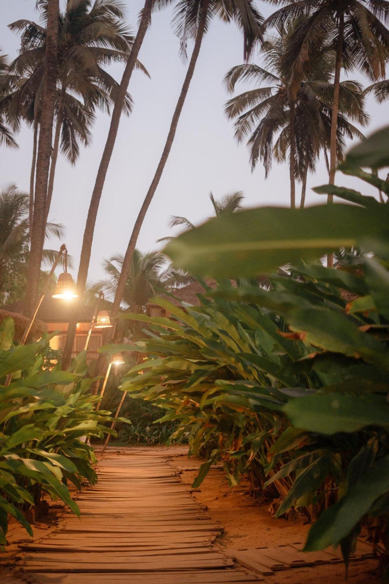 Thalassa Beach Boutique Resort Old Goa Exterior photo