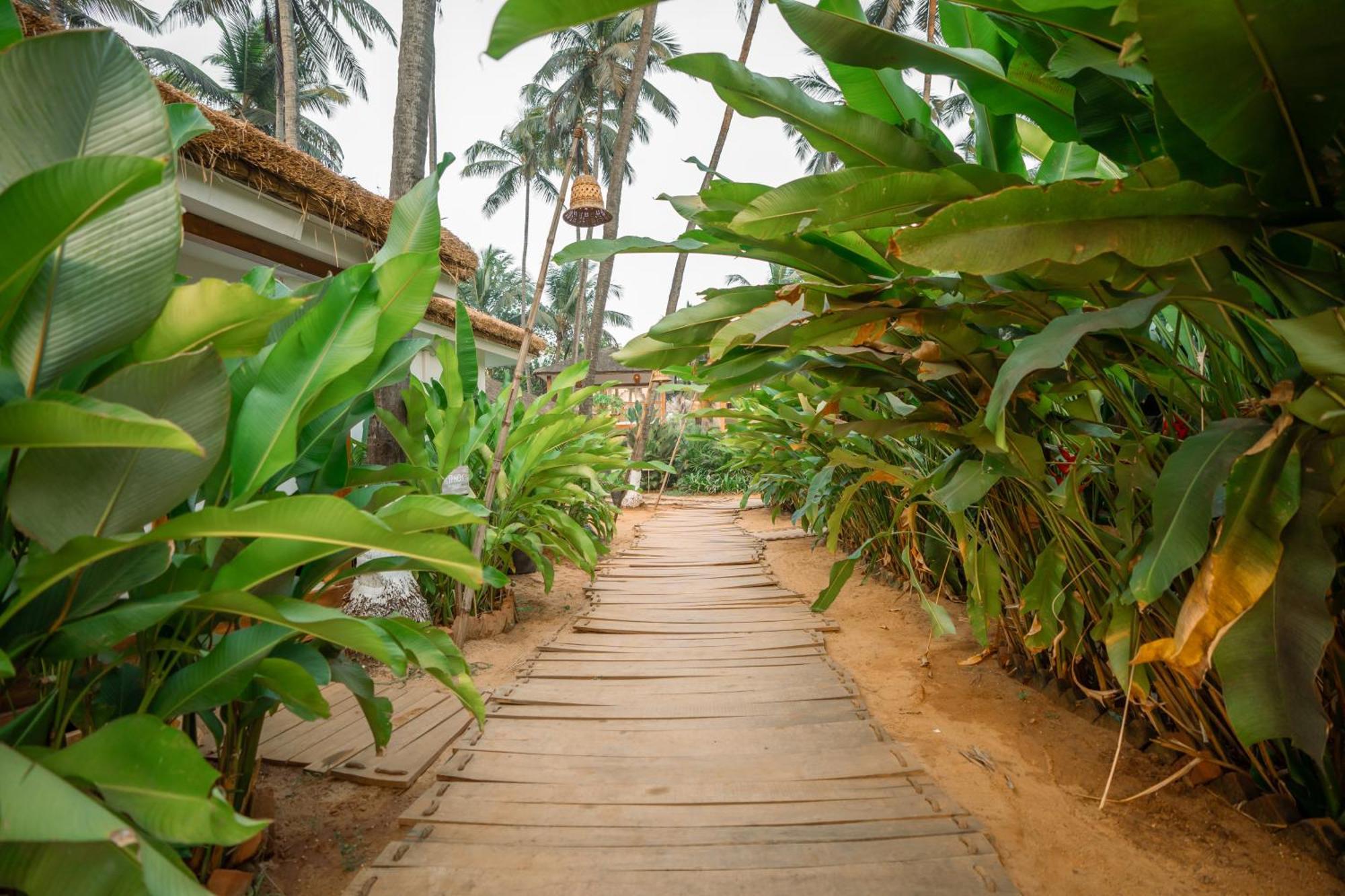 Thalassa Beach Boutique Resort Old Goa Exterior photo